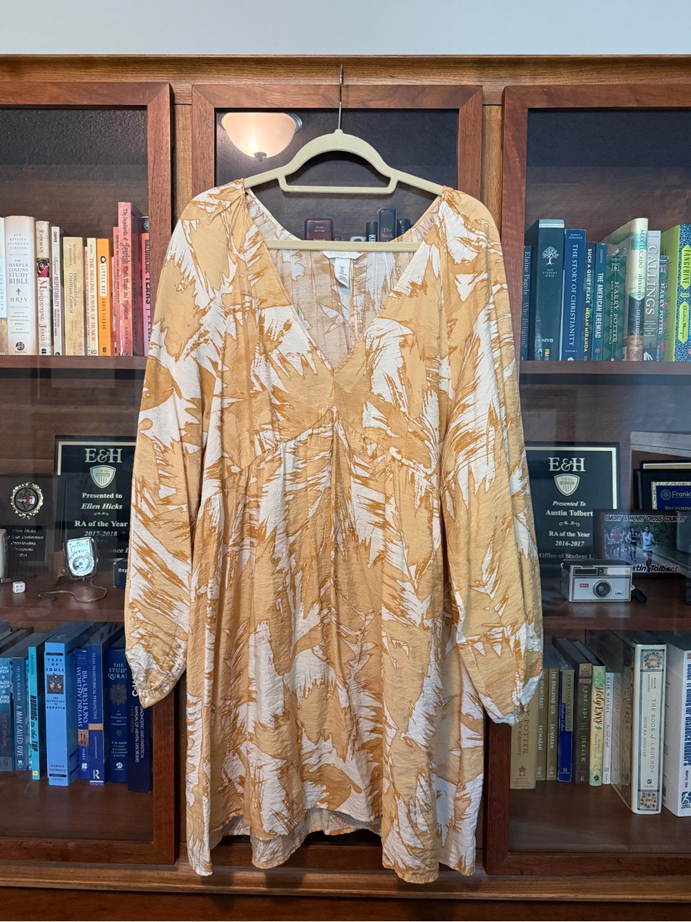 H&M Lightweigt Women’s V-Neck Long Sleeve Tunic Dress in Mustard White Print